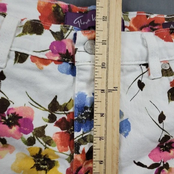 Gloria Vanderbilt Amanda Floral Shorts Womens 14 White Pink Orange Blue - Picture 5 of 13